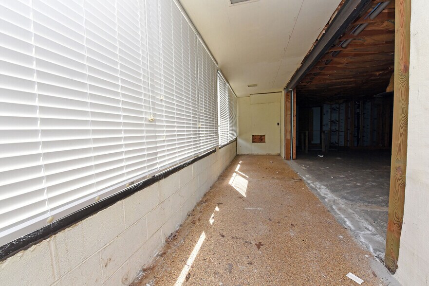 More Photos Of 10 Deer Crossing Trl, Blairsville Office For Lease