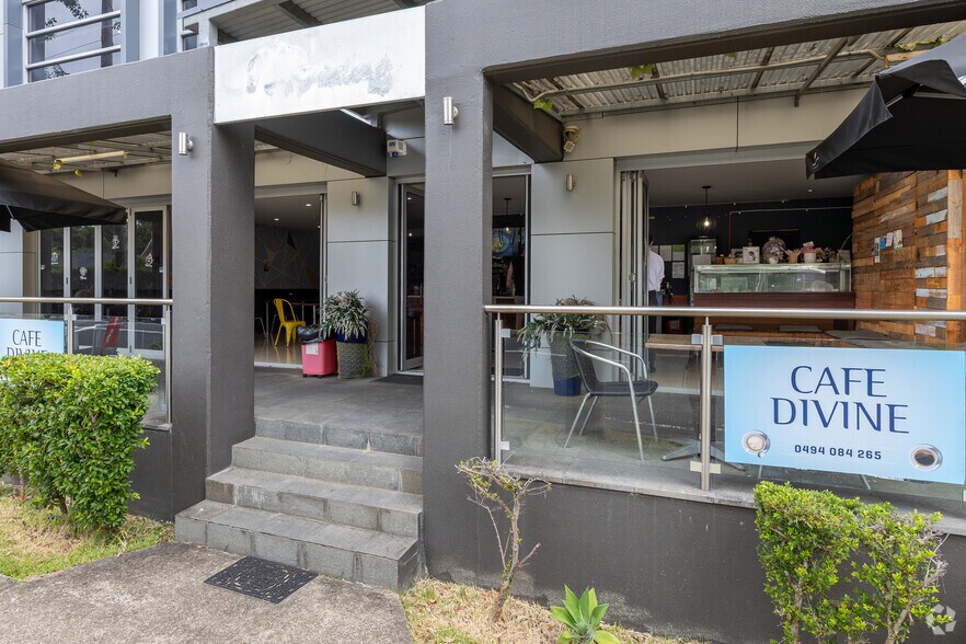 More Photos Of 7 Sefton Rd, THORNLEIGH Light Distribution For Lease