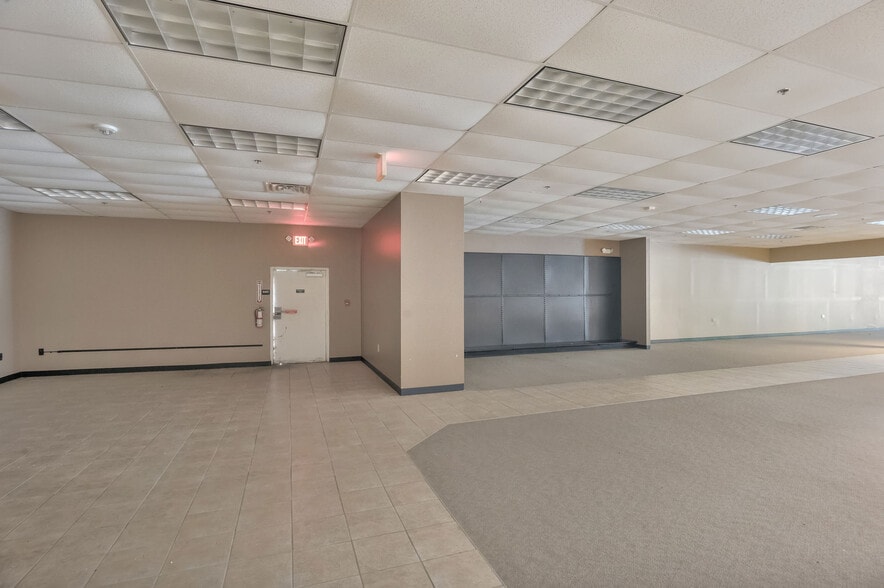 More Photos Of 2153 Lejeune Blvd, Jacksonville Freestanding For Sale