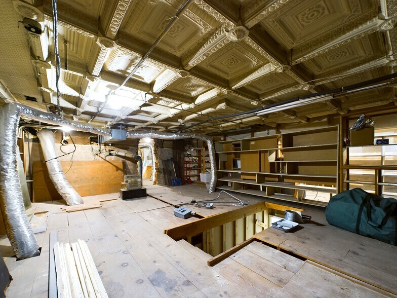 More Photos Of 309 S Ohio Ave, Sedalia Storefront Retail Office For Sale