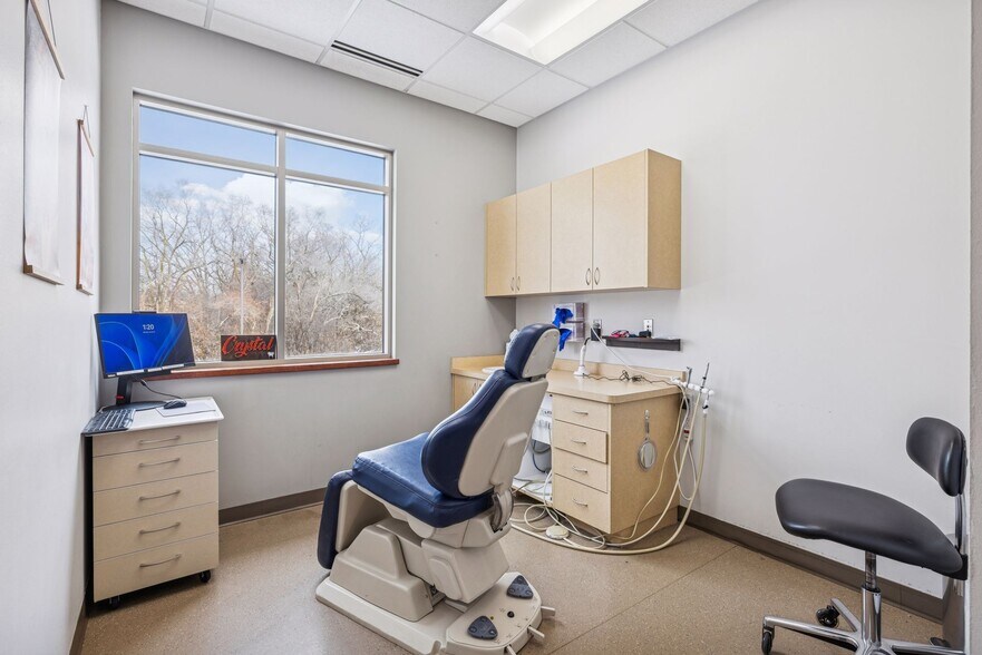 More Photos Of 3340 Sherman Ct, Eagan Medical For Sale