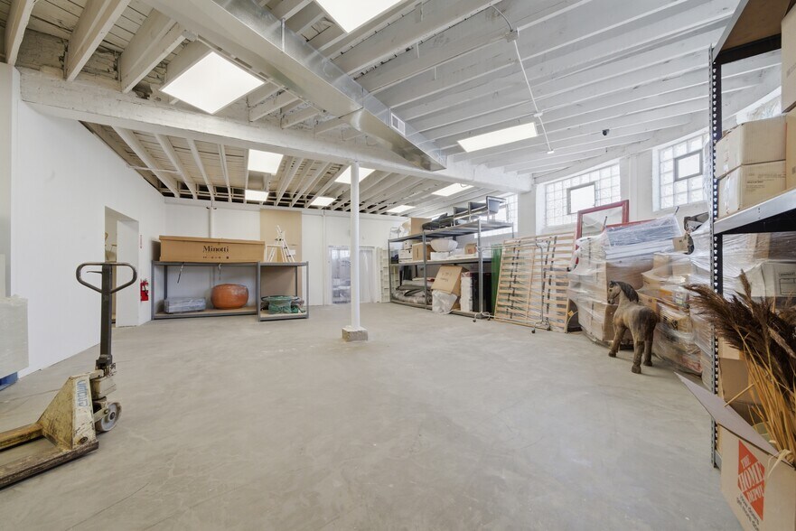 More Photos Of 3868 W Grand Ave, Chicago Warehouse For Sale
