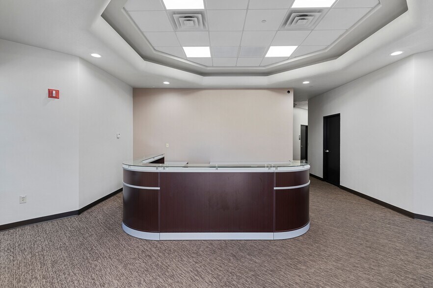 More Photos Of 5670 S Wynn Rd, Las Vegas Research And Development For Lease