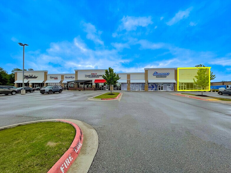 More Photos Of 2998 Highway 412 E, Siloam Springs General Retail For Lease