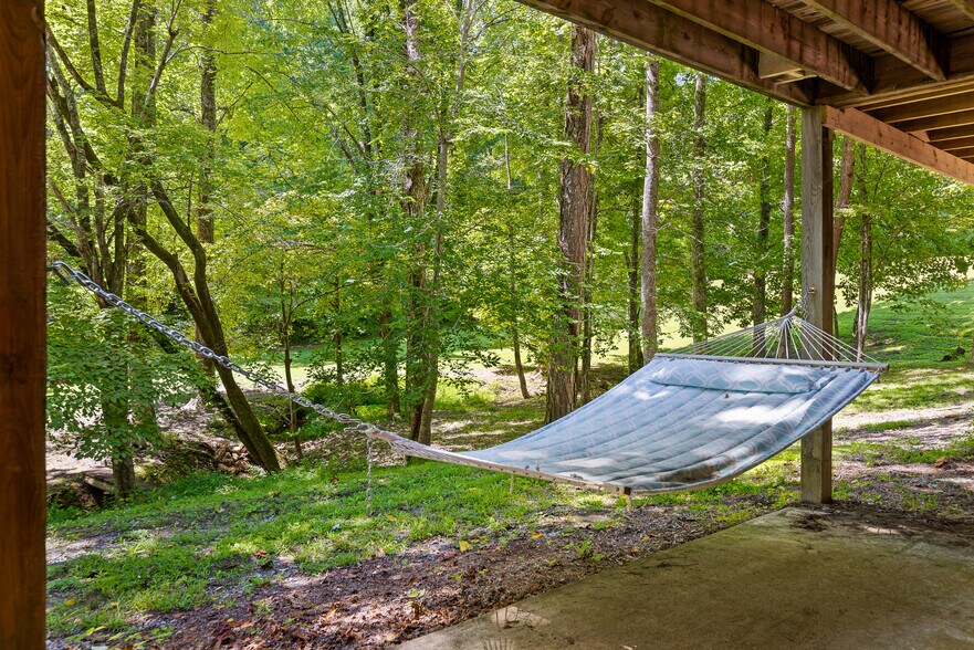 More Photos Of 340 Willow Creek Dr, Blue Ridge Hotel For Sale