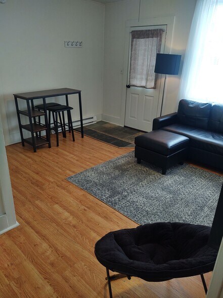 More Photos Of 22 Chestnut St, Brattleboro Apartments For Sale
