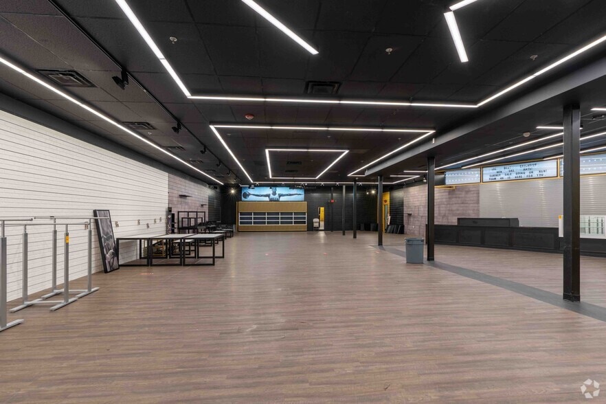 More Photos Of 1524 Dorchester Ave, Boston Storefront Retail Office For Lease