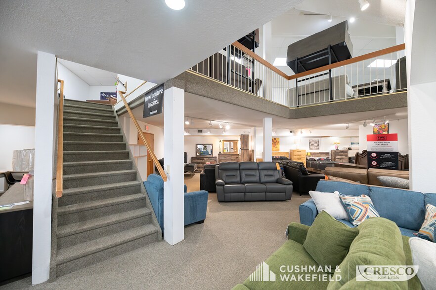 More Photos Of 10414 Ravenna Rd, Twinsburg Freestanding For Sale