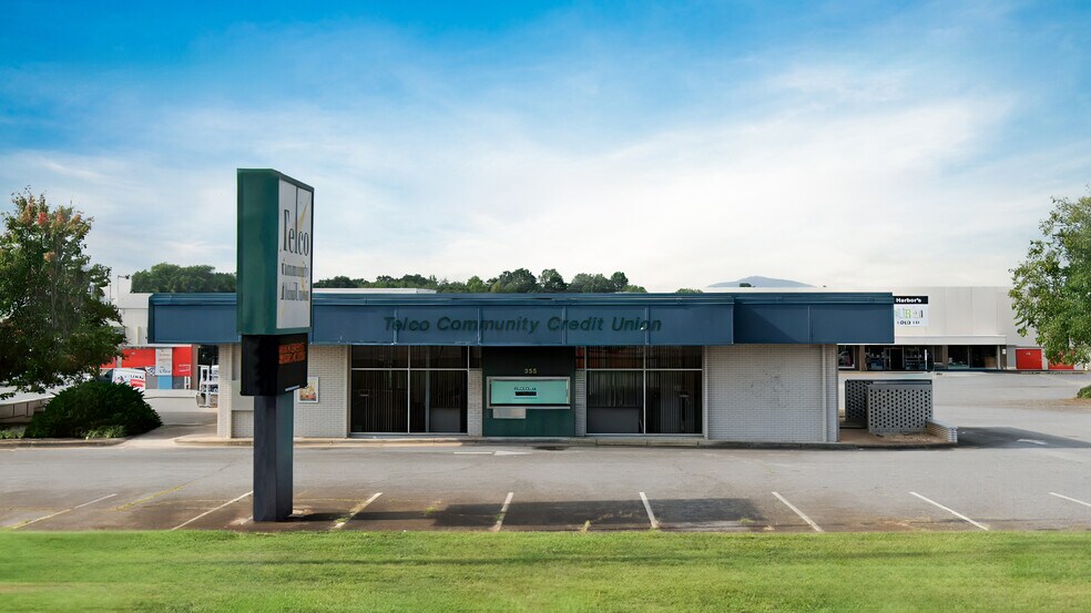 Primary Photo Of 355 U.S. Hwy 70 SW, Hickory Bank For Lease