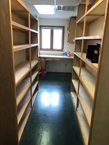 More Photos Of 1724 Rockingham Ave, Bowling Green Medical For Lease