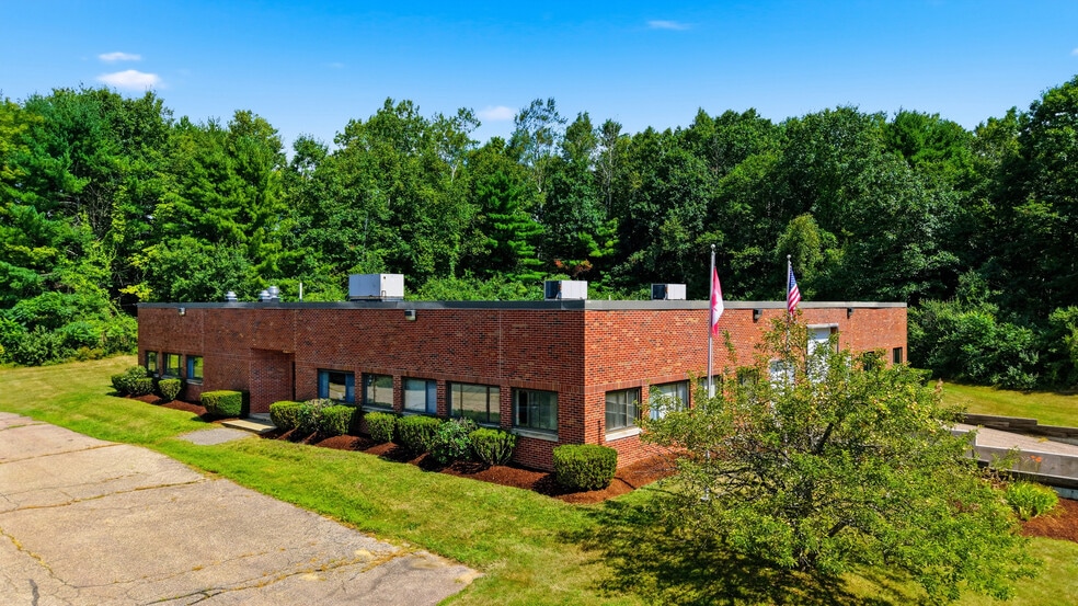 Primary Photo Of 141 Sanborn Rd, Tilton Flex For Sale