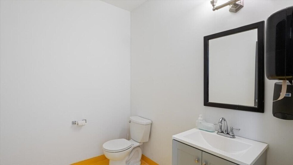 More Photos Of 35 Main St, Amesbury Storefront Retail Office For Sale