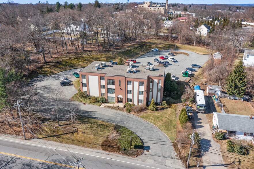 More Photos Of 320 Bolton St, Marlborough Healthcare For Lease