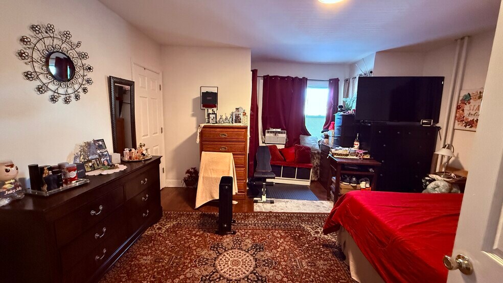 More Photos Of 211 S Easton Rd, Glenside Storefront Retail Residential For Sale