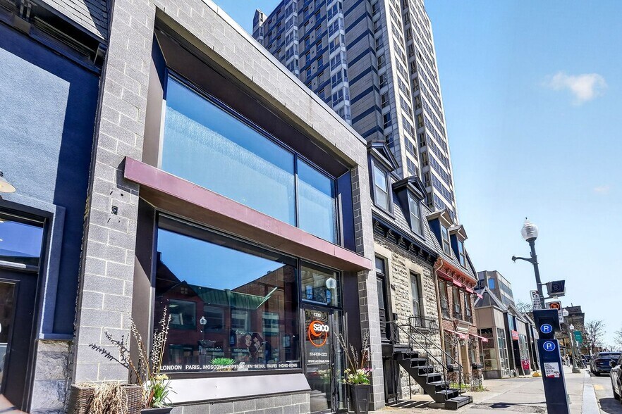 More Photos Of 1231-1233 Av Greene, Westmount Freestanding For Sale