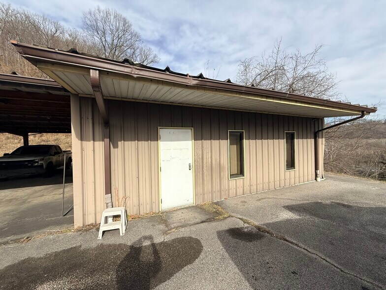 More Photos Of 13125 Old US Route 23, Catlettsburg Industrial For Sale