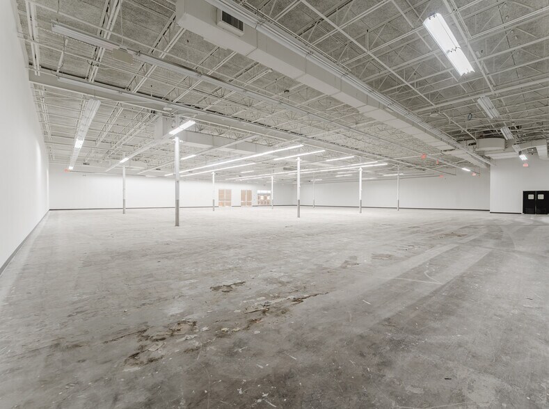 More Photos Of 8095-8177 Glades, Boca Raton Unknown For Lease