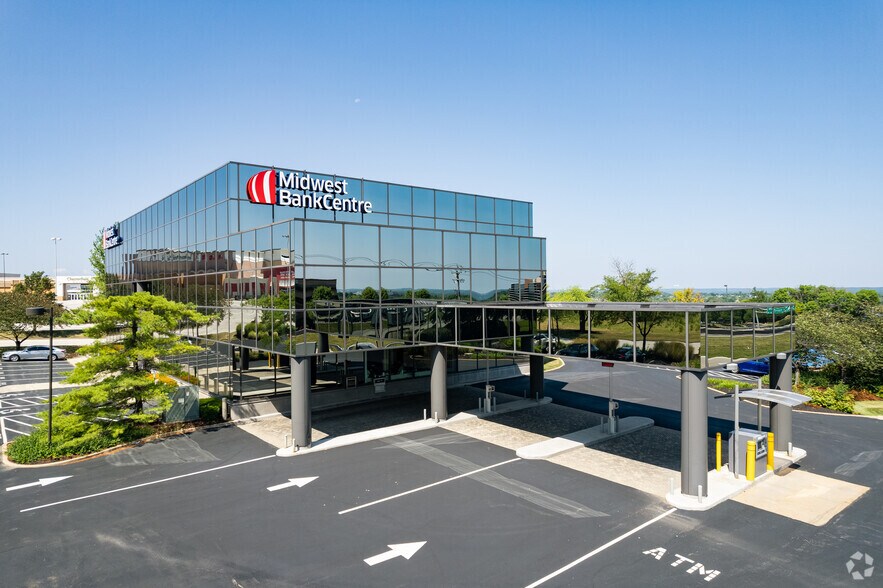 More Photos Of 500 Chesterfield Ctr, Chesterfield Office For Lease