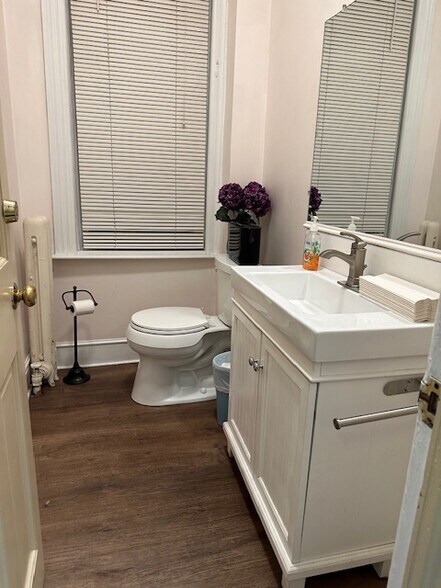 More Photos Of 3060 Steinway St, Astoria Storefront Retail Office For Sale