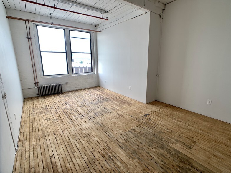More Photos Of 1027 Grand St, Brooklyn Office For Lease
