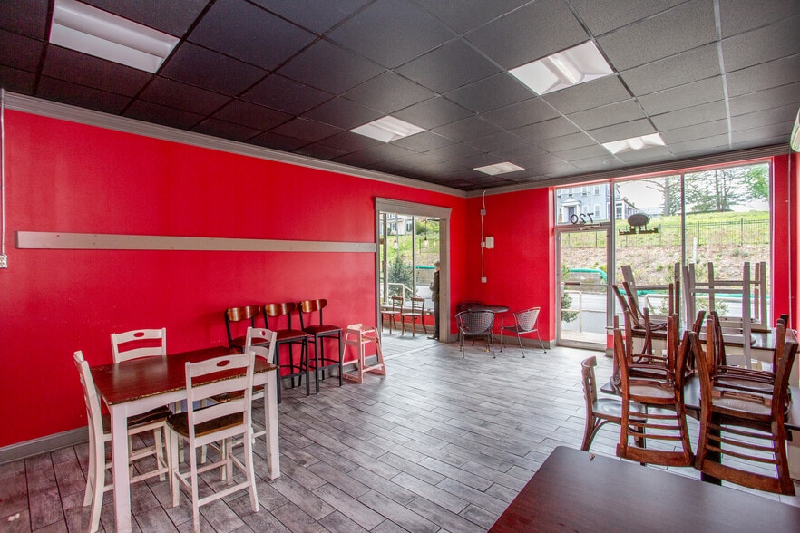 More Photos Of 720 Easton Rd, Riegelsville Freestanding For Lease