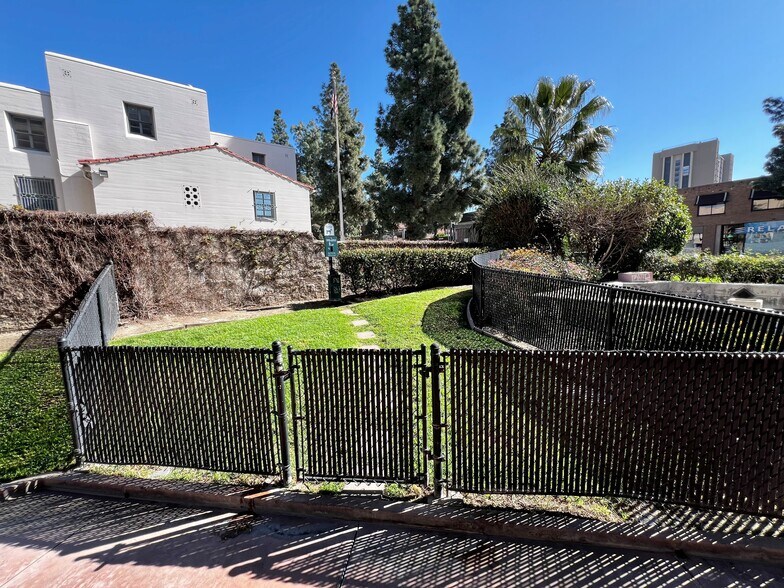More Photos Of 100 N 1st St, Burbank Office For Lease