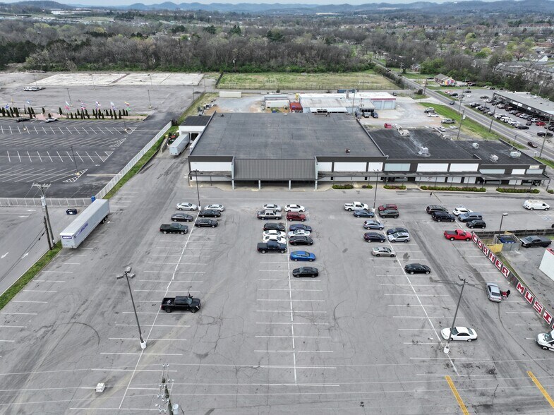 More Photos Of 3046-3050 Dickerson Pike, Nashville General Retail For Lease