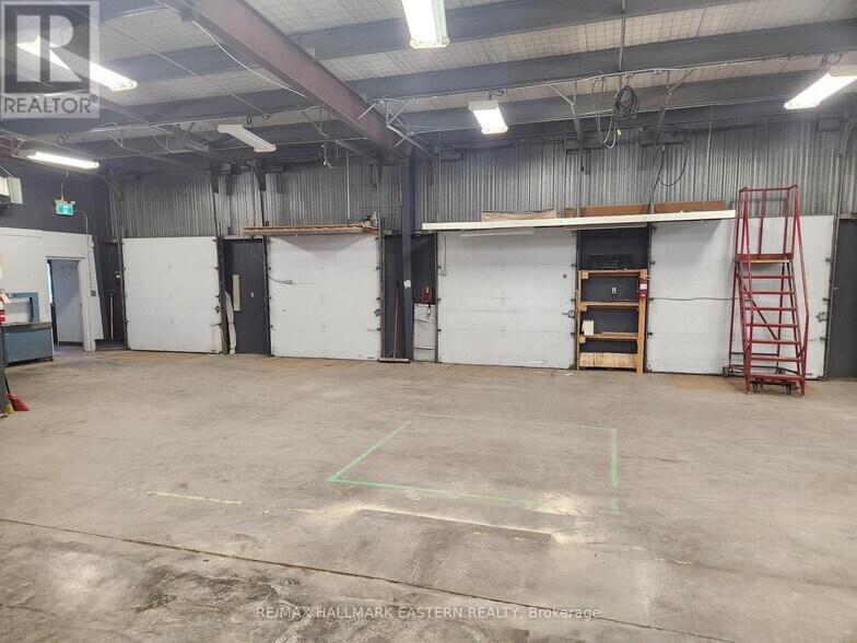 More Photos Of 708 Rye St, Peterborough Manufacturing For Lease
