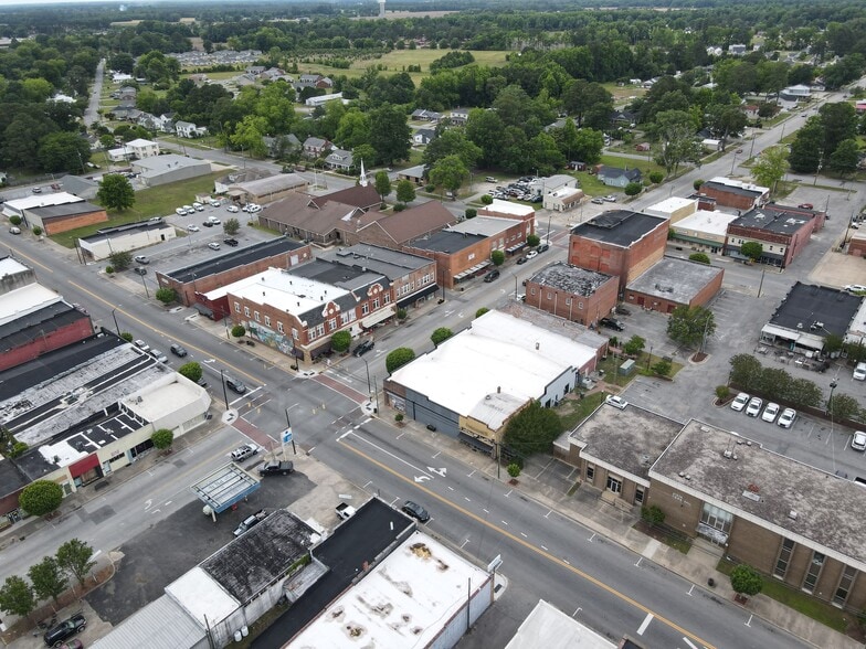 More Photos Of 4267 Lee St, Ayden Freestanding For Lease