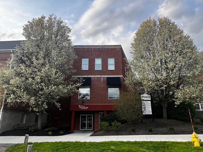 More Photos Of 10 E Main St, Victor Office For Lease