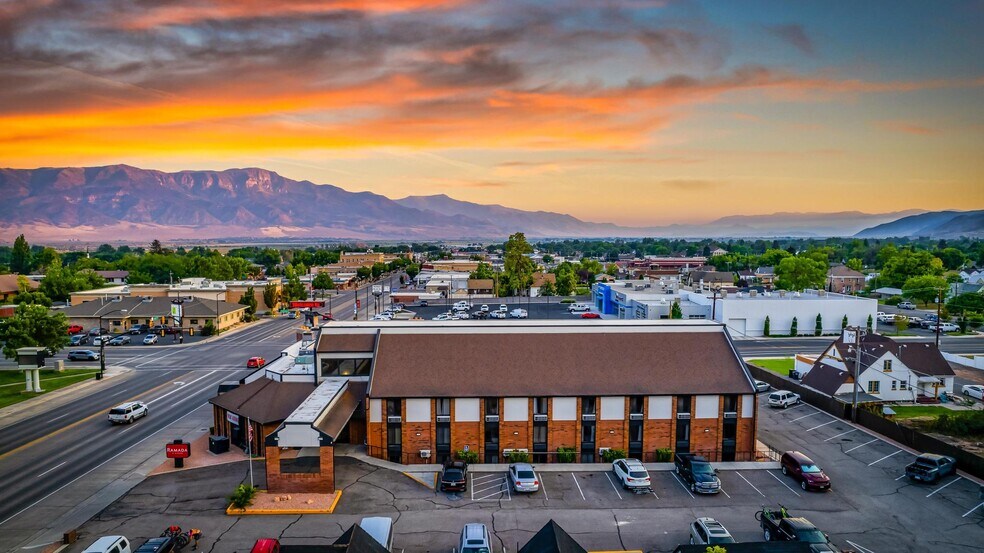 More Photos Of 333 N Main St, Richfield Hotel For Sale