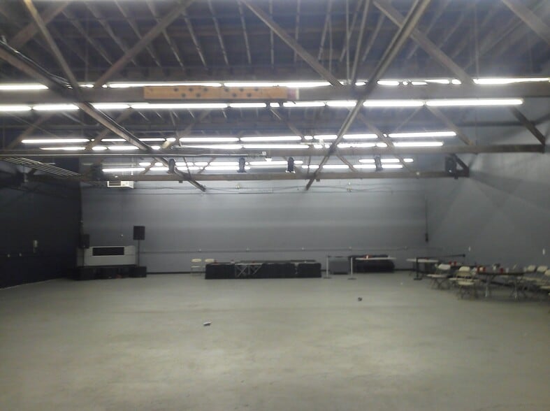 More Photos Of 1001 W Washington St, Norristown Warehouse For Lease