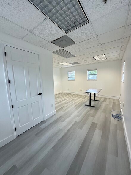 More Photos Of 1661 Sandspur Rd, Maitland Office For Lease