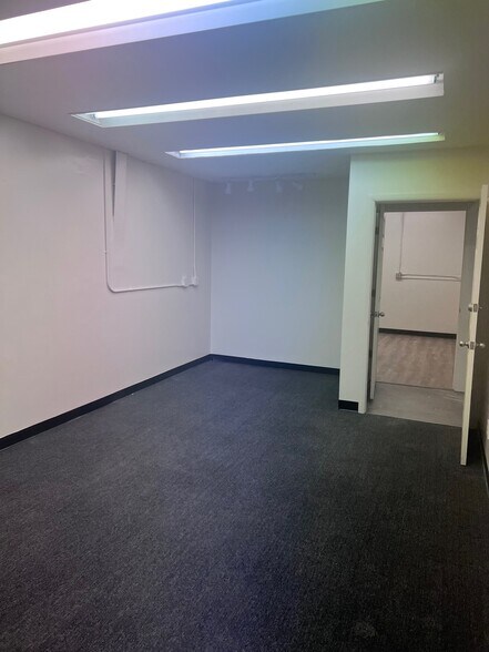 More Photos Of 320 N Arizona Ave, Prescott Warehouse For Lease