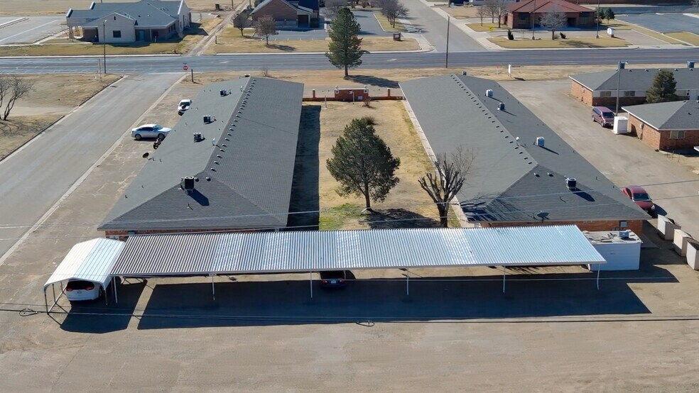 More Photos Of 1725 E 1st St, Dumas Multifamily For Sale