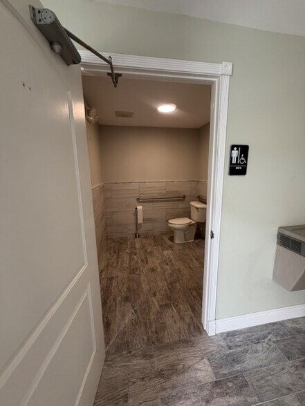 More Photos Of 4811 Del Prado Blvd S, Cape Coral Office For Lease
