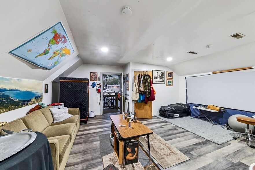 More Photos Of 3542 Lake Tahoe Blvd, South Lake Tahoe Restaurant For Sale