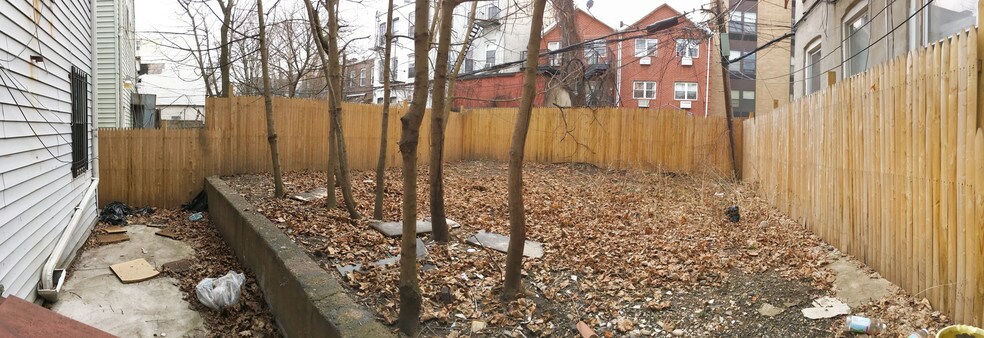 More Photos Of 1424 Flatbush Ave, Brooklyn Apartments For Lease