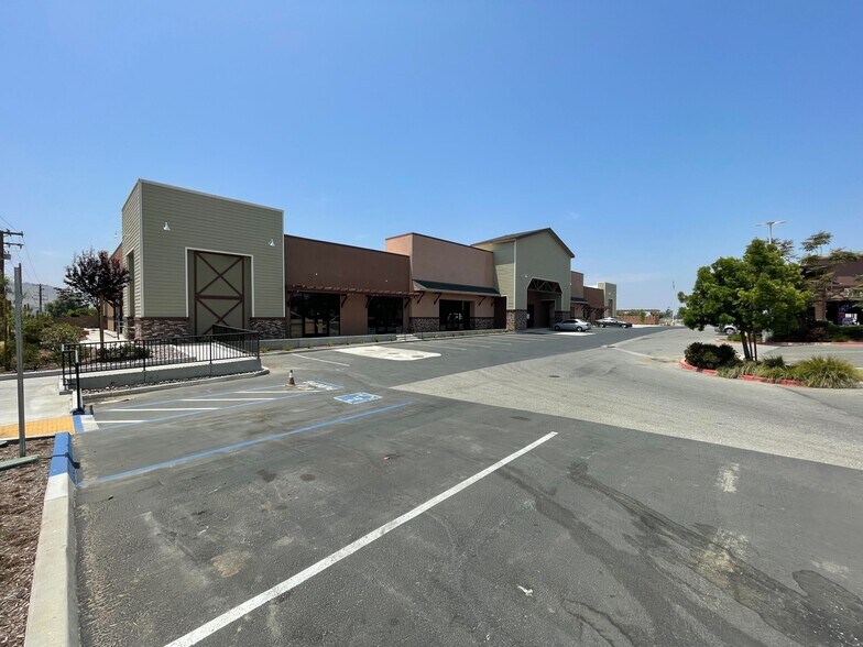 More Photos Of 8254 Mission Blvd, Jurupa Valley Unknown For Lease