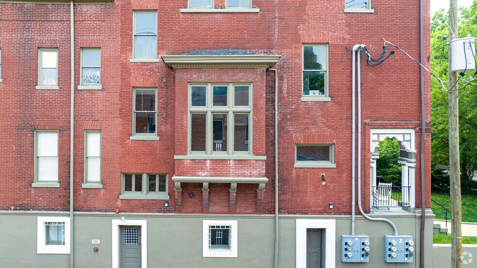 More Photos Of 1337 S 4th St, Louisville Apartments For Sale