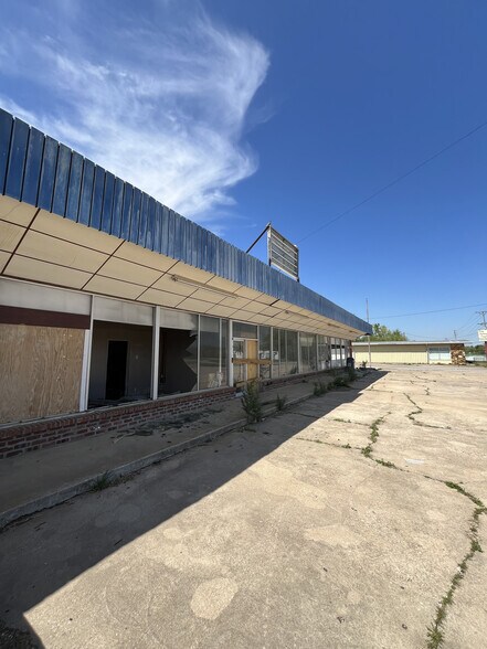 More Photos Of 6512-6528 N Peoria Ave, Tulsa General Retail For Sale