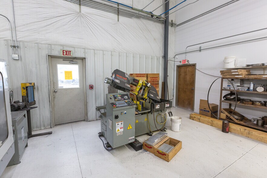 More Photos Of 497 Stevensville Airport Rd, Stevensville Warehouse For Sale