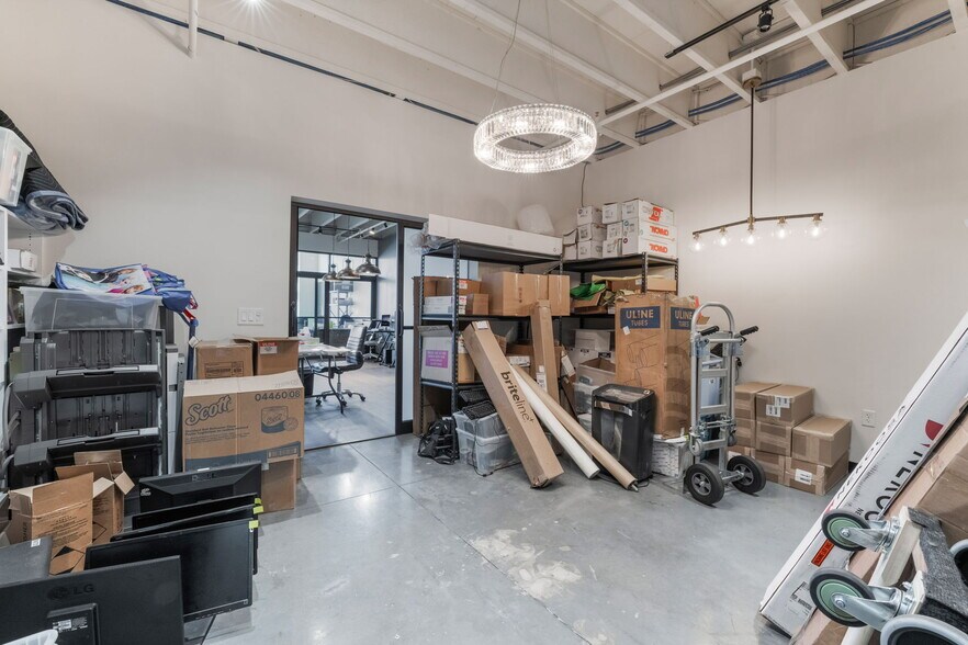 More Photos Of 2950 E Sunset Rd, Las Vegas Showroom For Sale