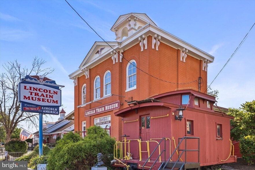 More Photos Of 425 Steinwehr Ave, Gettysburg Storefront Retail Office For Sale