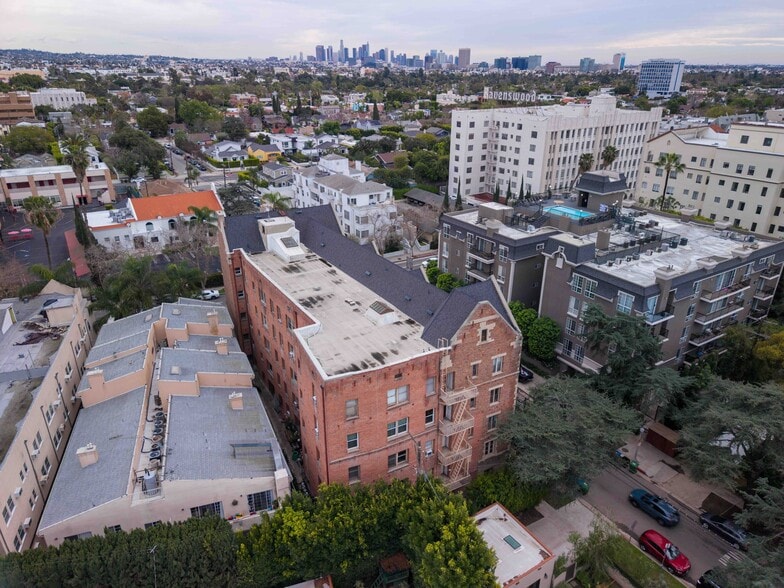 More Photos Of 601 N Rossmore Ave, Los Angeles Apartments For Sale