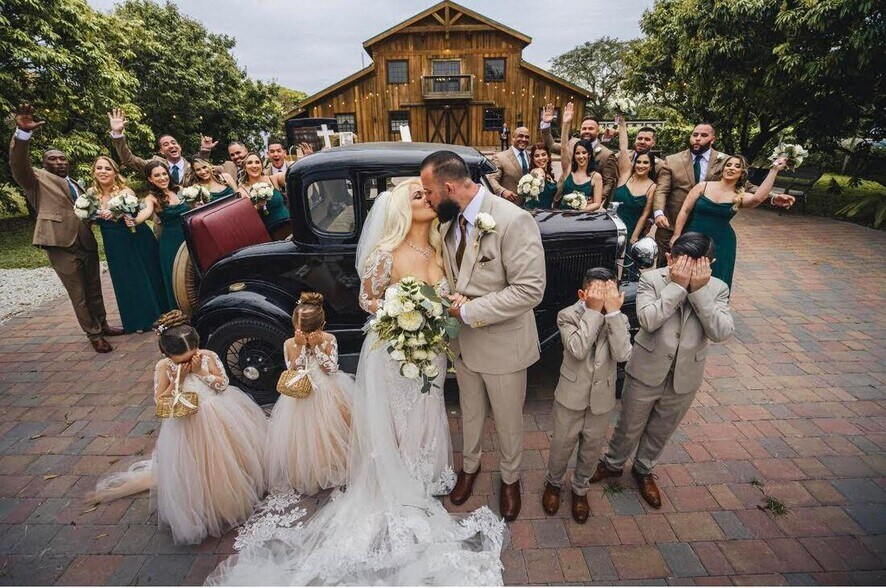 More Photos Of 19050 SW 194th Ave, Miami Lodge Meeting Hall For Sale