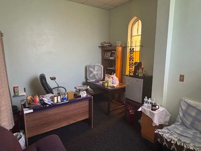 More Photos Of 10510 Sterritt St, Detroit Religious Facility For Sale