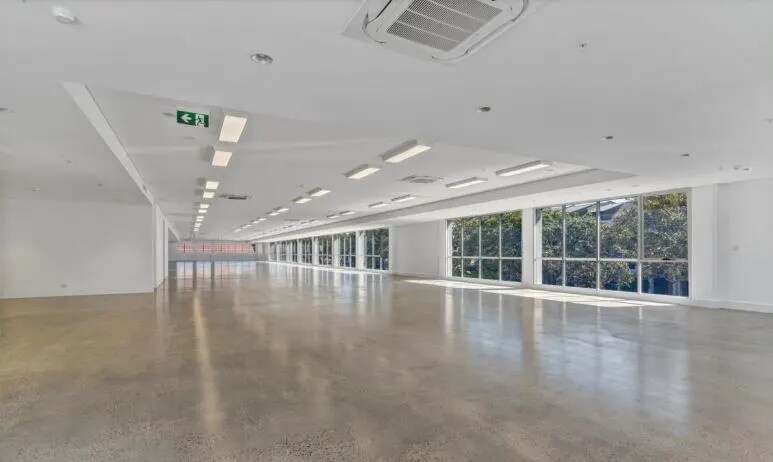 Primary Photo Of 30-32 Beaconsfield St, Alexandria Showroom For Lease