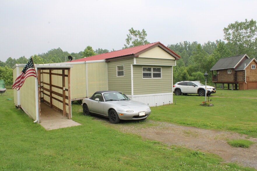 More Photos Of 47 S Genesee St, Fillmore Manufactured Housing Mobile Home Park For Sale