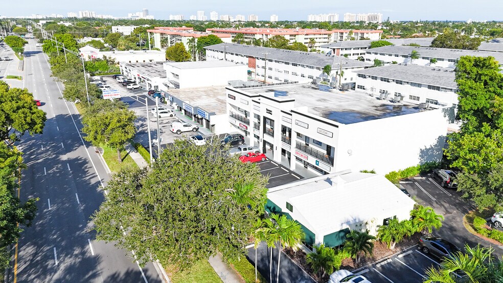 More Photos Of 5130 N Federal Hwy, Fort Lauderdale Storefront Retail Office For Lease